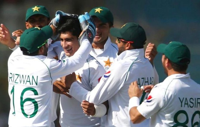 Pakistan wrap up historic series win at home in just 15 minutes