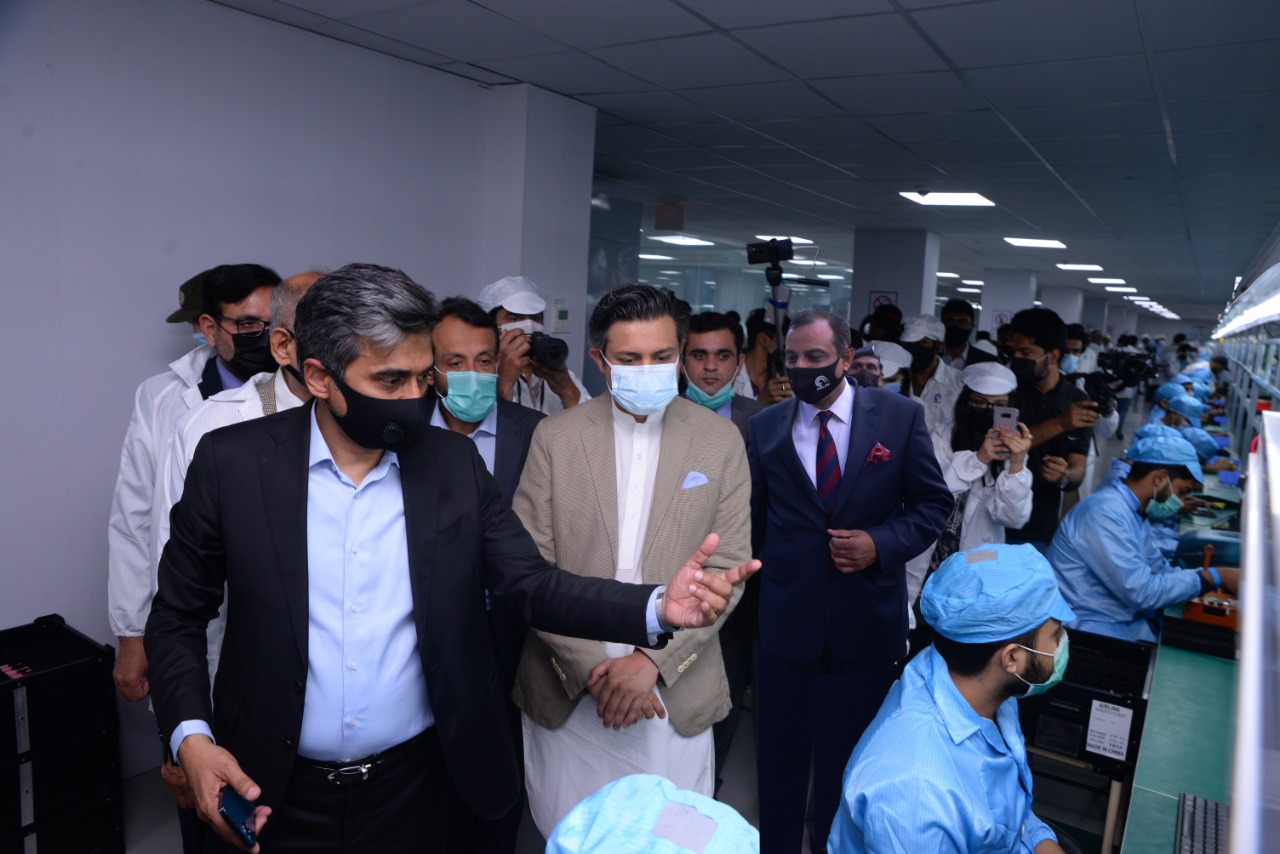 Airlink establishes smartphone production facility in Pakistan