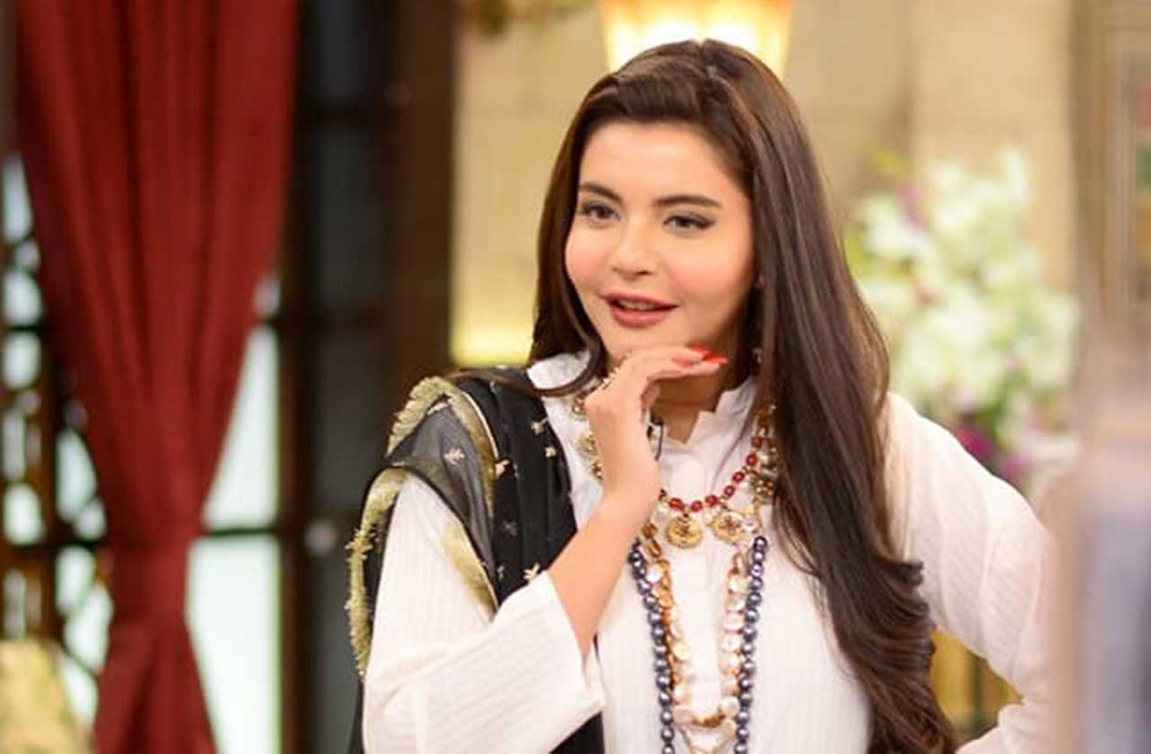 Nida Yasir returns to acting after 10 years