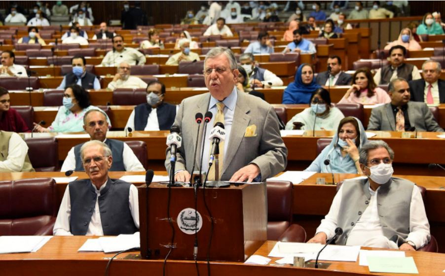 Shaukat Tarin appointed adviser to PM Khan on finance and revenue