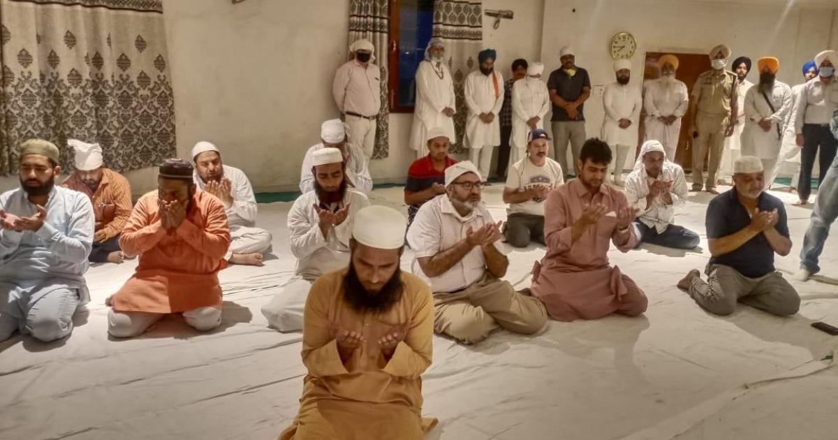 ‘Brotherhood, humanity’: Sikhs open gurdwaras for Friday prayers after Muslims attacked by Hindu extremists