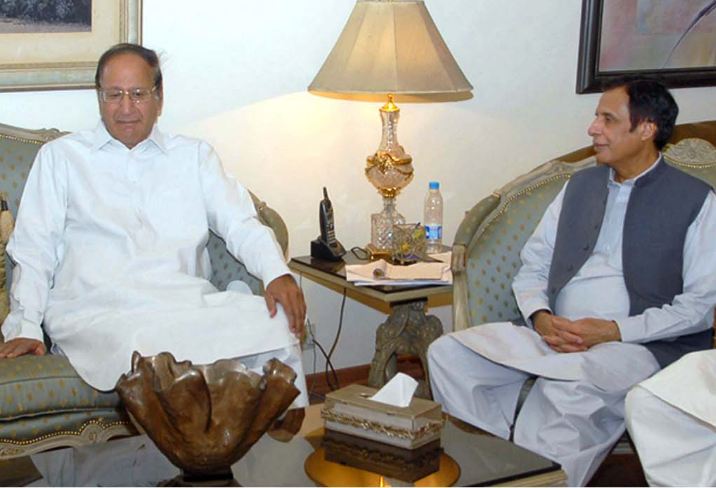 ‘All on same page’: Chaudhry Shujaat denies rumours of rift between brothers