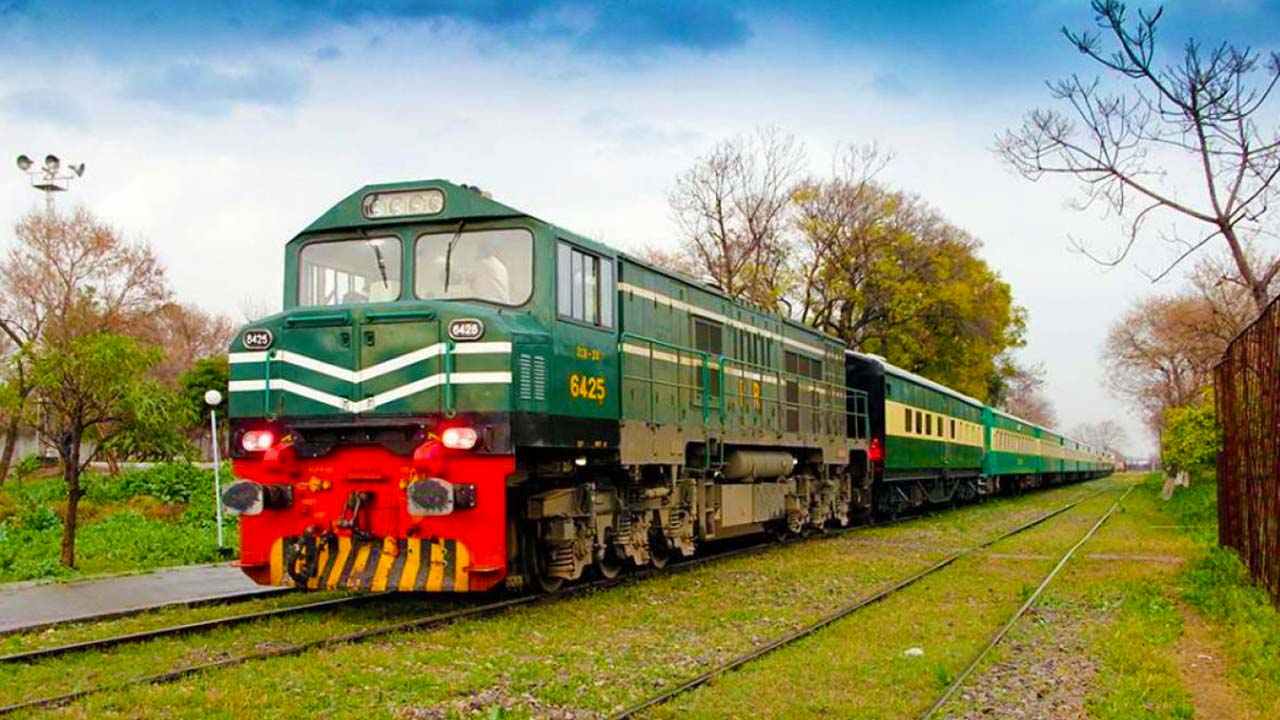 Pakistan Railways announces two ‘Eid special trains’