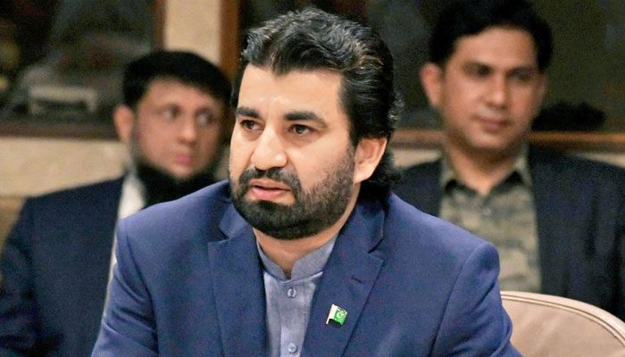 PTI’s Qasim Suri attacked in Islamabad restaurant