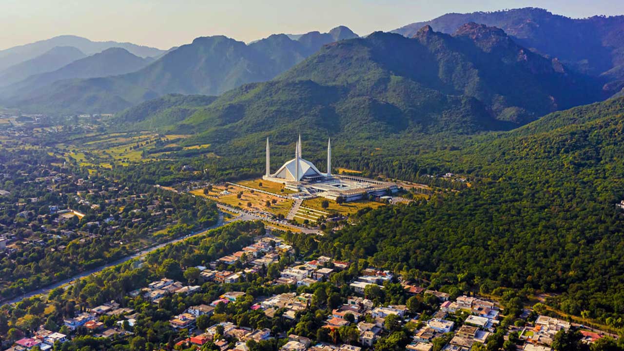 Offices of illegal housing society sealed by CDA