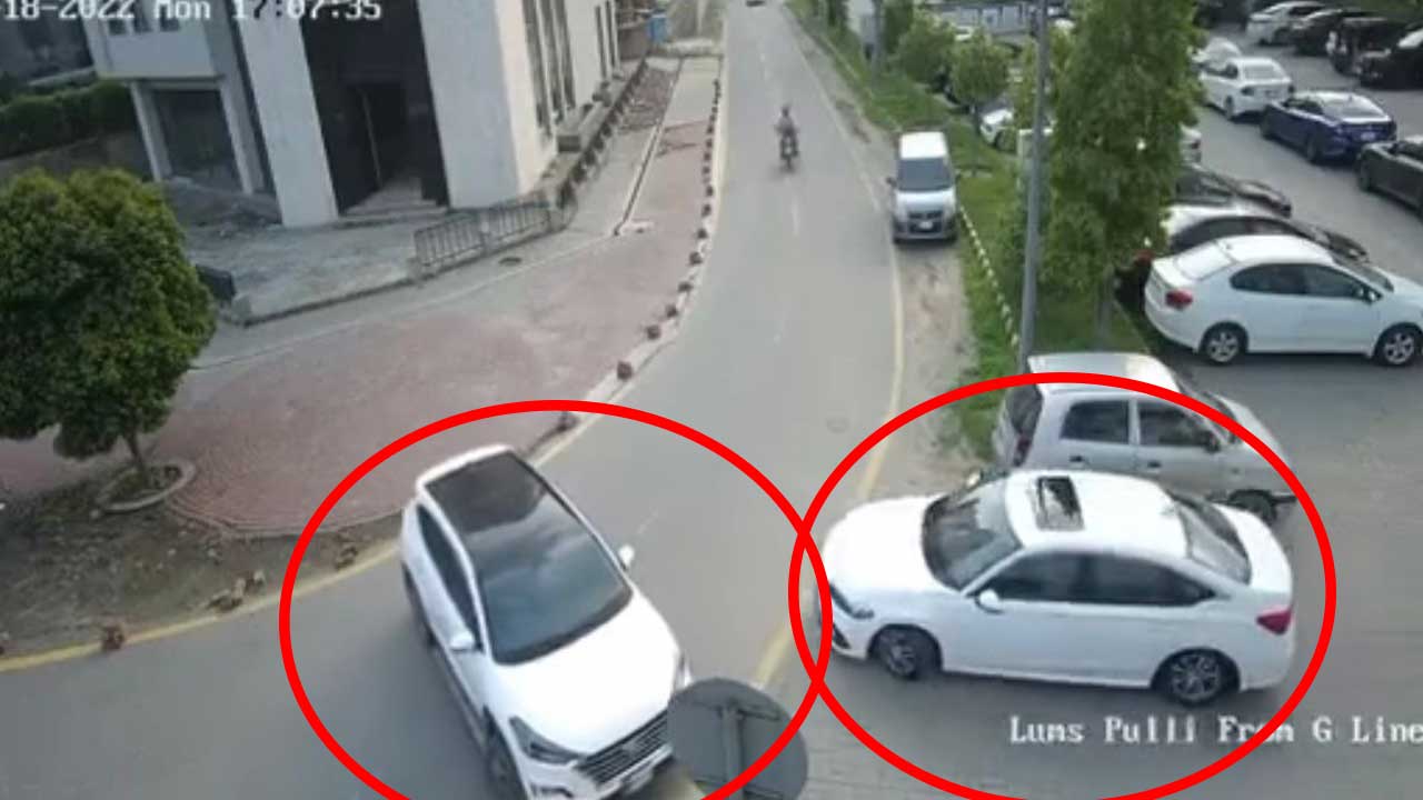 Video: Woman robbed, escapes kidnapping attempt