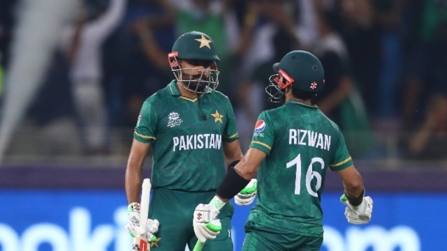 ‘Babar Badshah is back’: Twitter is in awe of Babar-Rizwan partnership