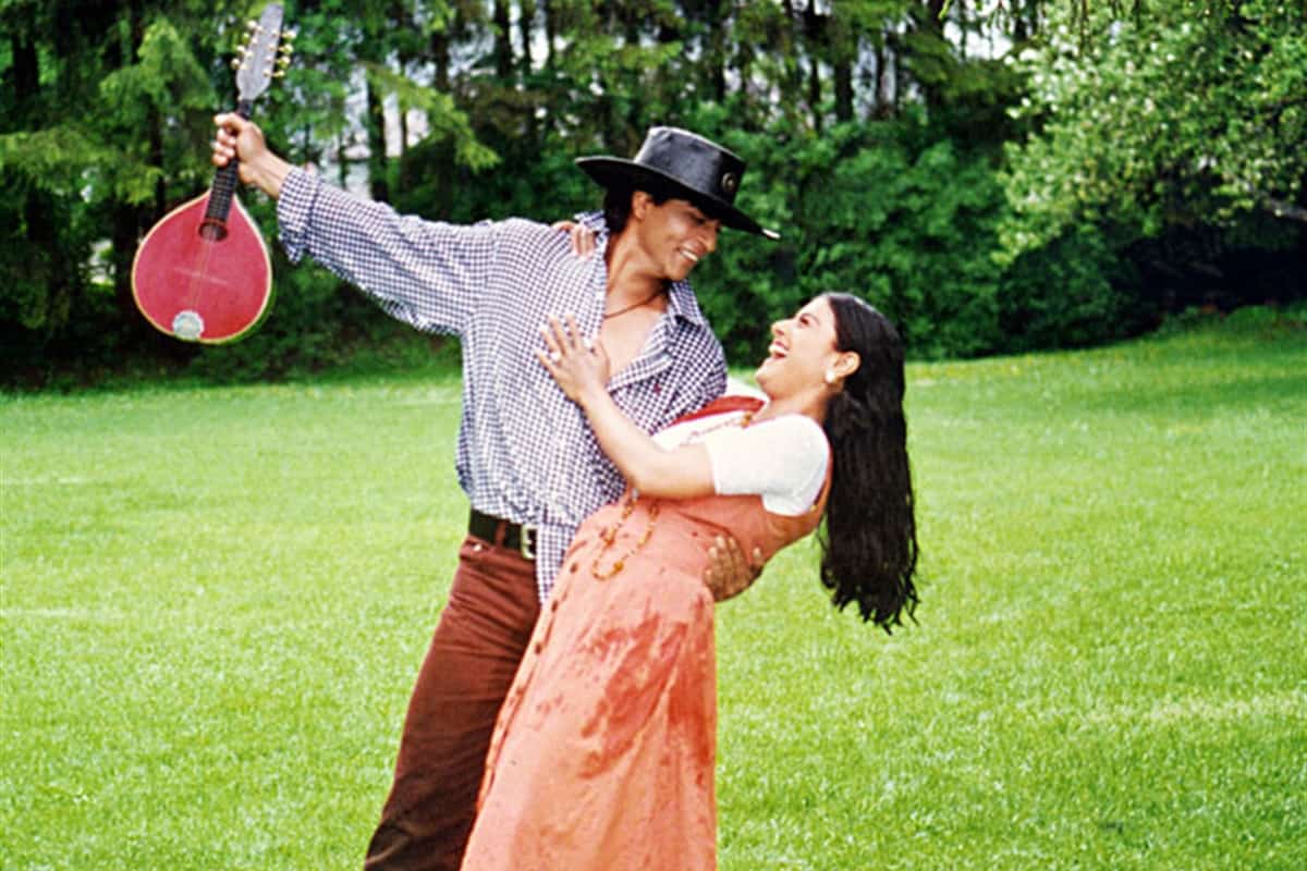 India releases Shah Rukh Khan and Kajol’s ‘DDLJ’ again in theatres on his 57th birthday