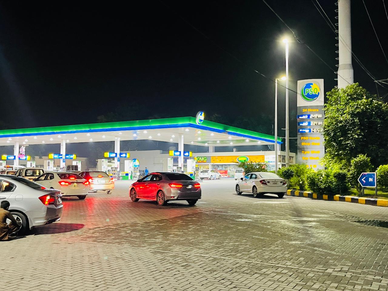 Pakistan’s petroleum sales decline by 12% due to high fuel prices and limited car sales