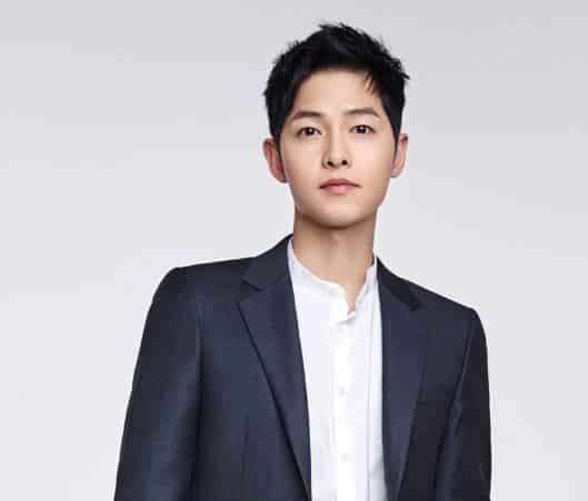 Korean actor Song Joon-Ki is married and expecting a baby