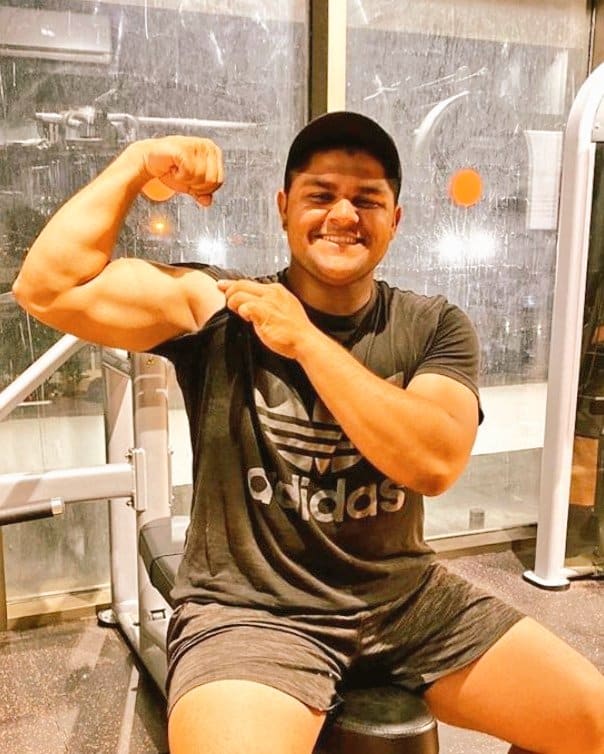 Mai un sab se bohot behtar hoon aur zindagi mein unse aagay hoon: Azam Khan hits back at critics