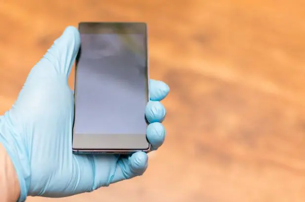 Girl swallows mobile during fight with brother