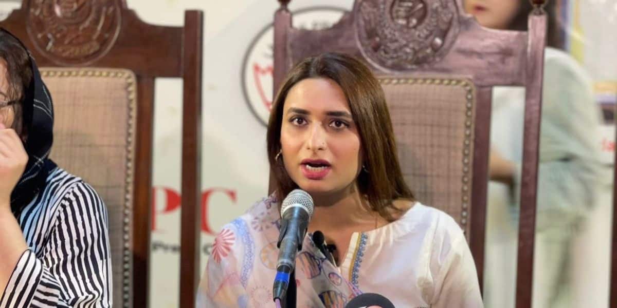 Pakistani transgender comedian and activist barred from using Emirates