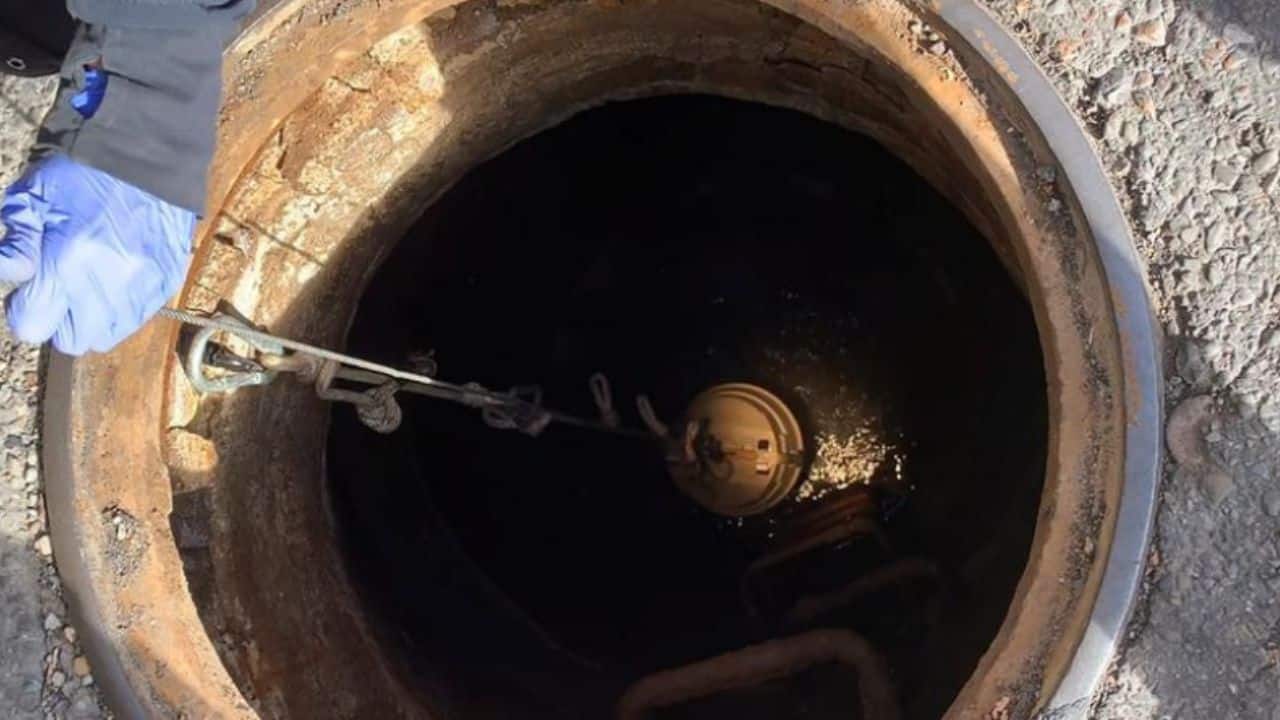 Manholes remain uncovered in Karachi as another child falls to death