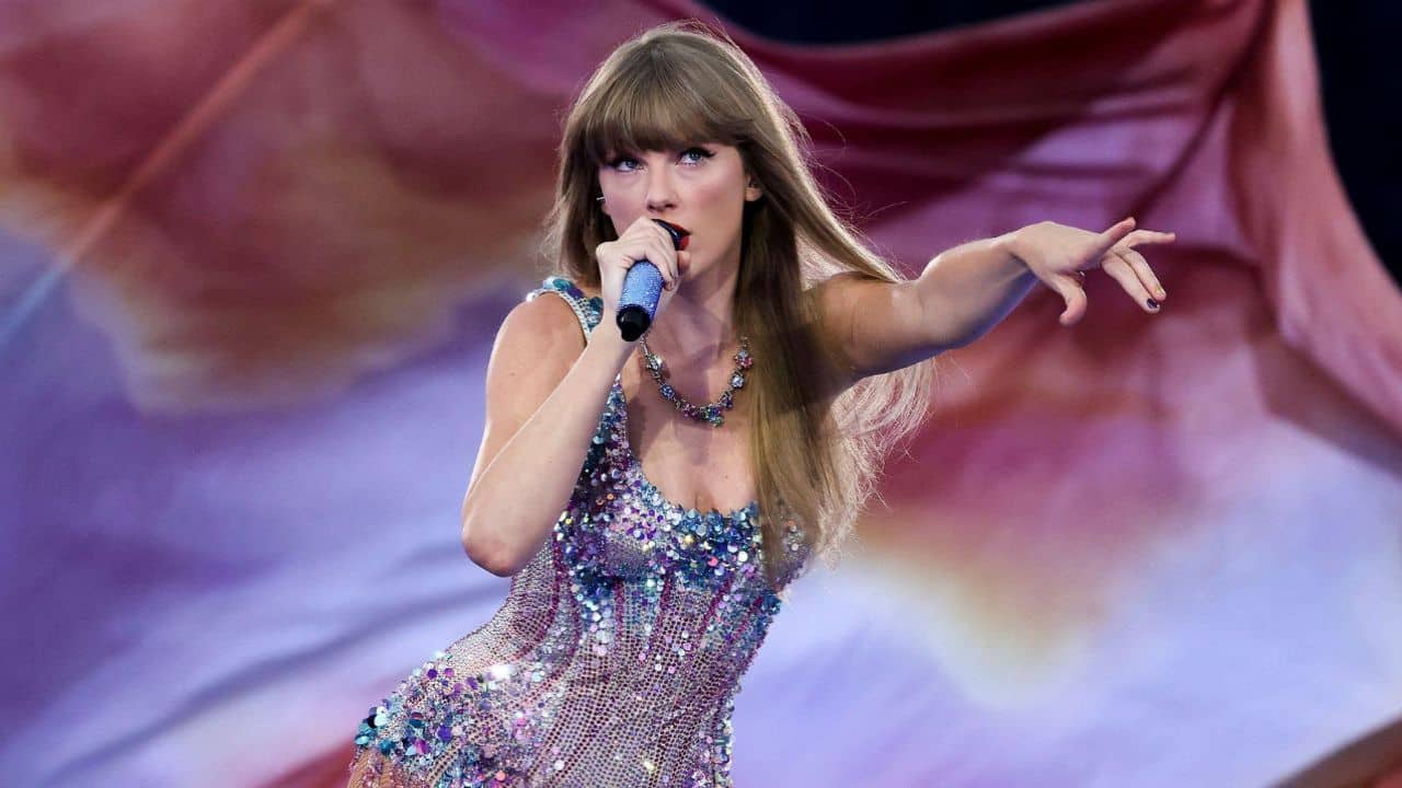Six universities are now offering courses on Taylor Swift