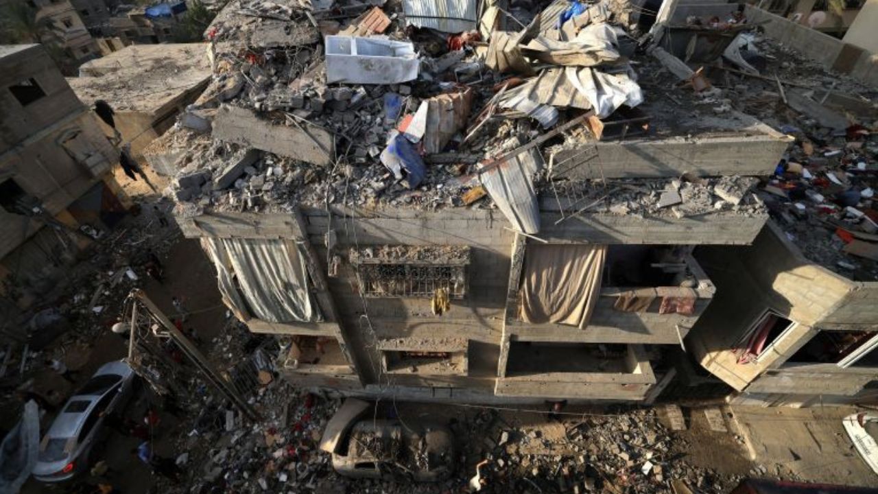 ‘Soon many more will die’: What do we know about day 21