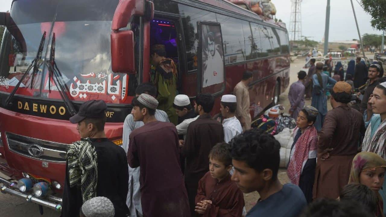 ‘Afghan-looking’ Pakistanis taken to holding centres for deportation, says Aurat March