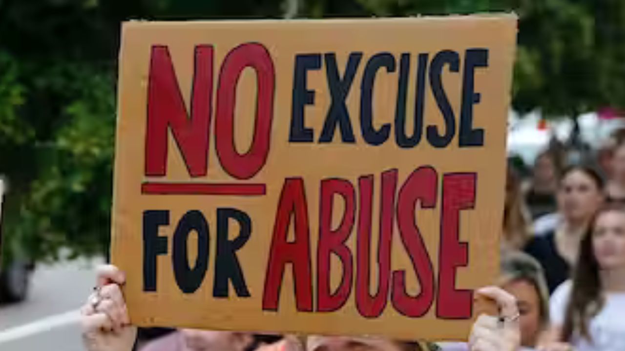 Househelp set on fire in Lahore passes away