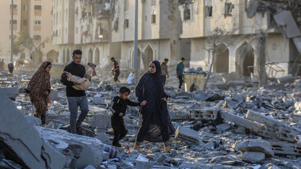 1.8 million Palestinians internally displaced, have no where to escape