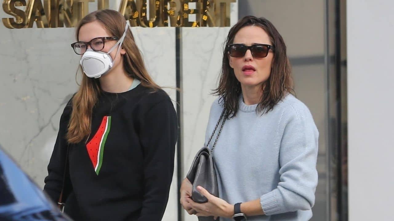 Jennifer Garner, Ben Affleck’s daughter Violet shows support for Palestine; fans applaud her