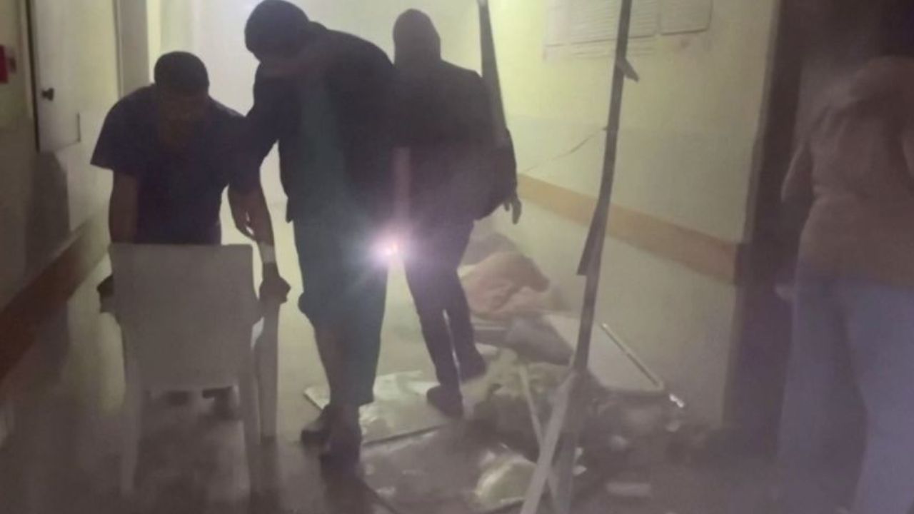 Alarm over fate of major Gaza hospital after Israeli raid