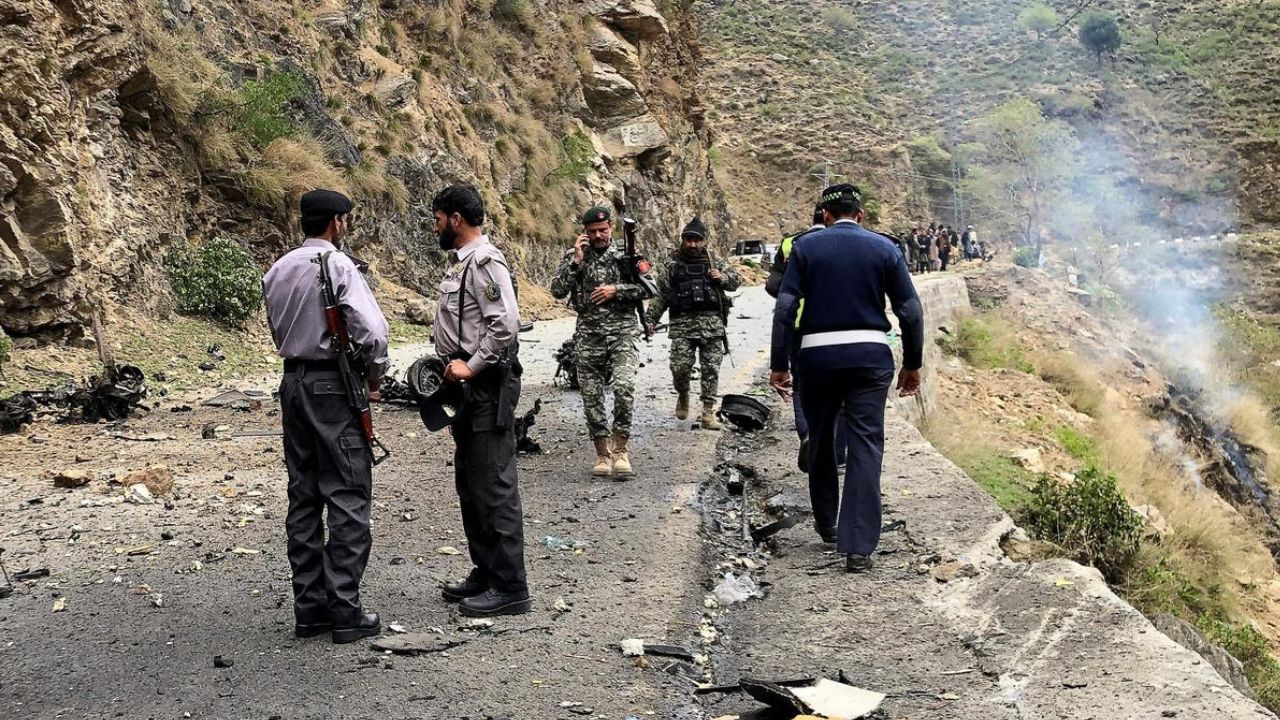 Pakistan steps up security for Chinese workers after bombing