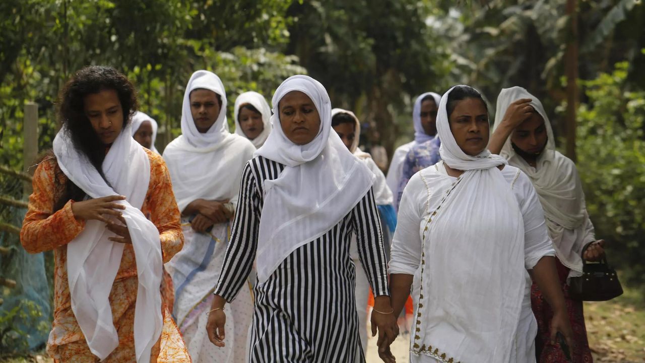 Bangladesh opens mosque for transgender hijra community