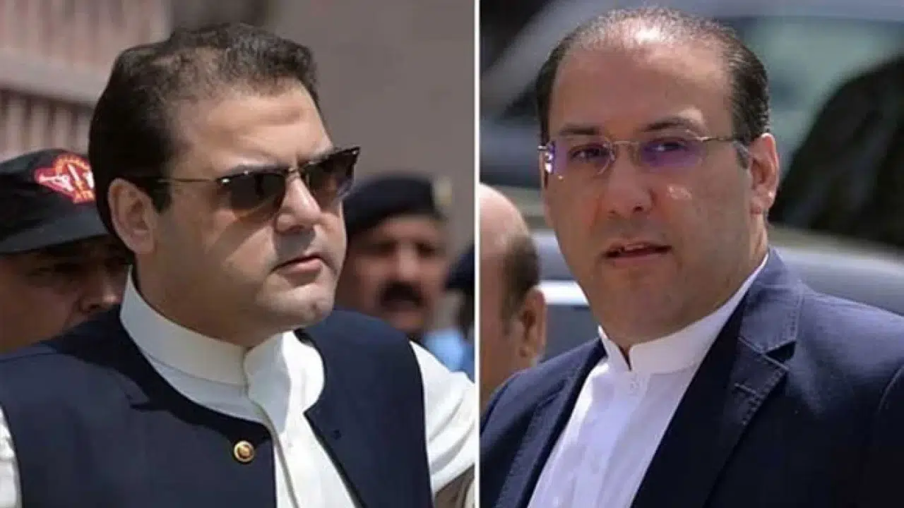 Hassan, Hussain Nawaz reach Lahore after suspension of arrest warrants