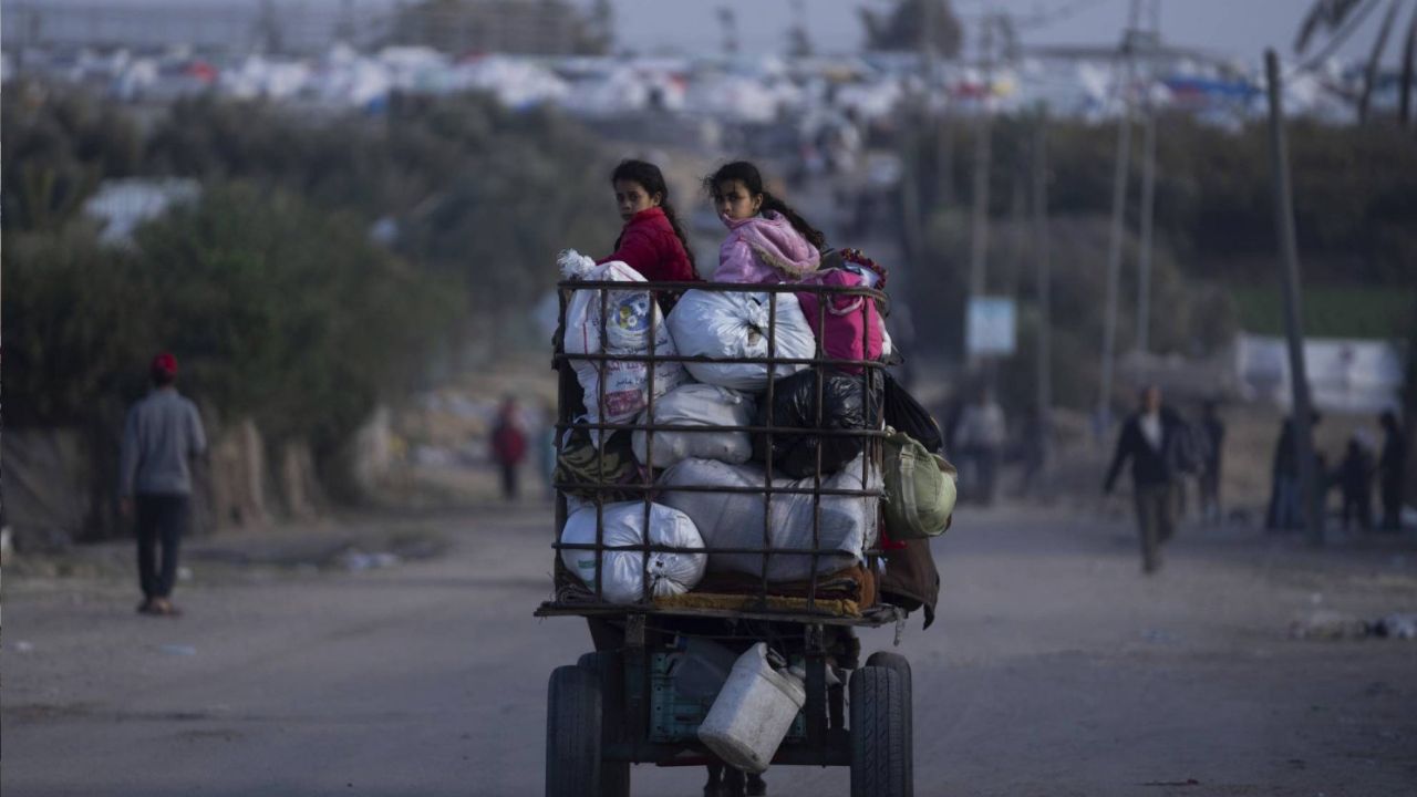 How humanitarian aid reaches war-torn Gaza