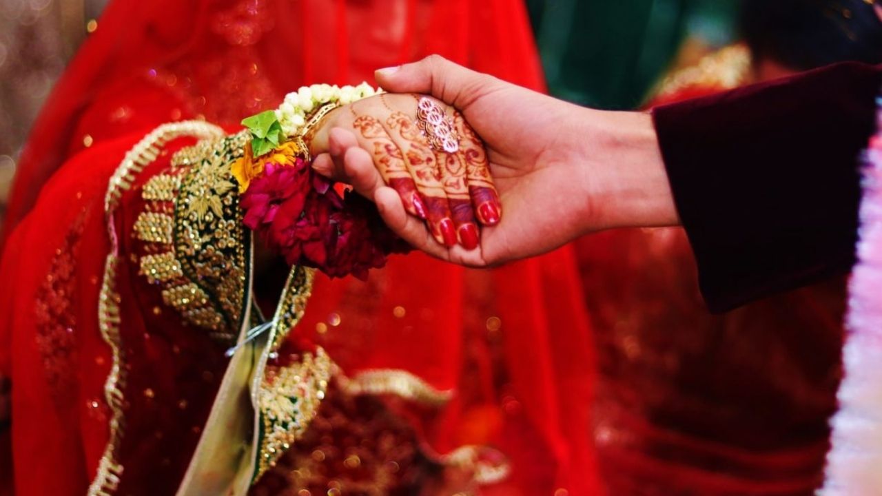 Shocking number of people have ‘love marriages’ in Pakistan: Survey