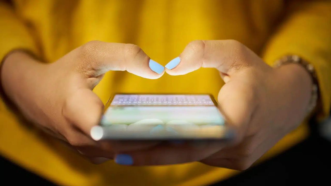 Federal government begins consultations for establishment of social media regulatory authority