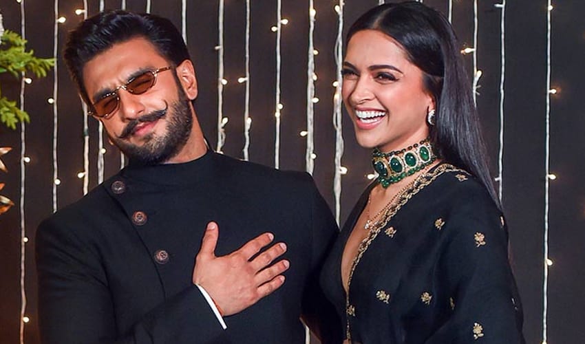 Fans worried after Ranveer Singh's wedding pictures with Deepika Padukone go missing