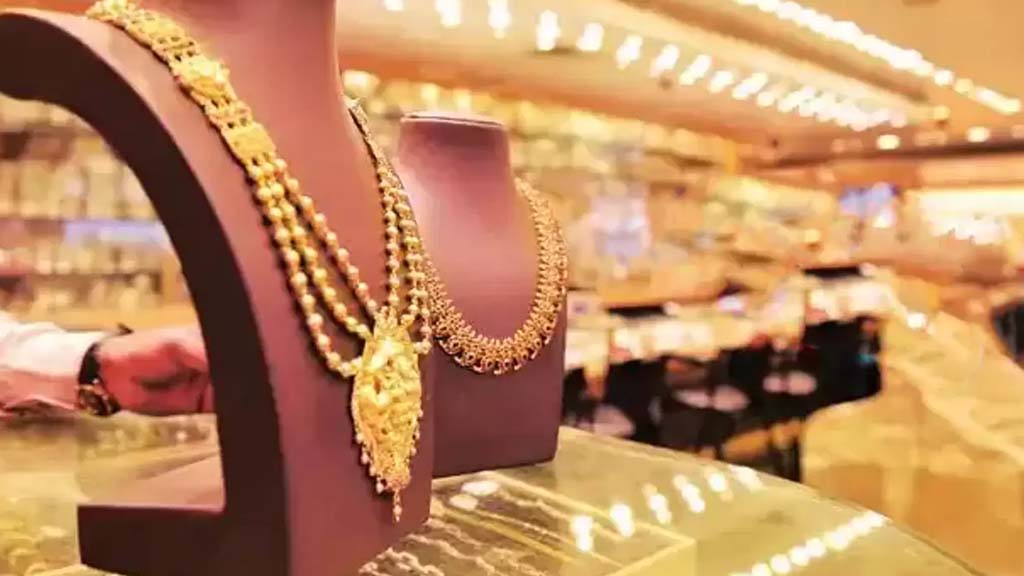 Gold price increases by Rs1,600 to Rs245,600 per tola