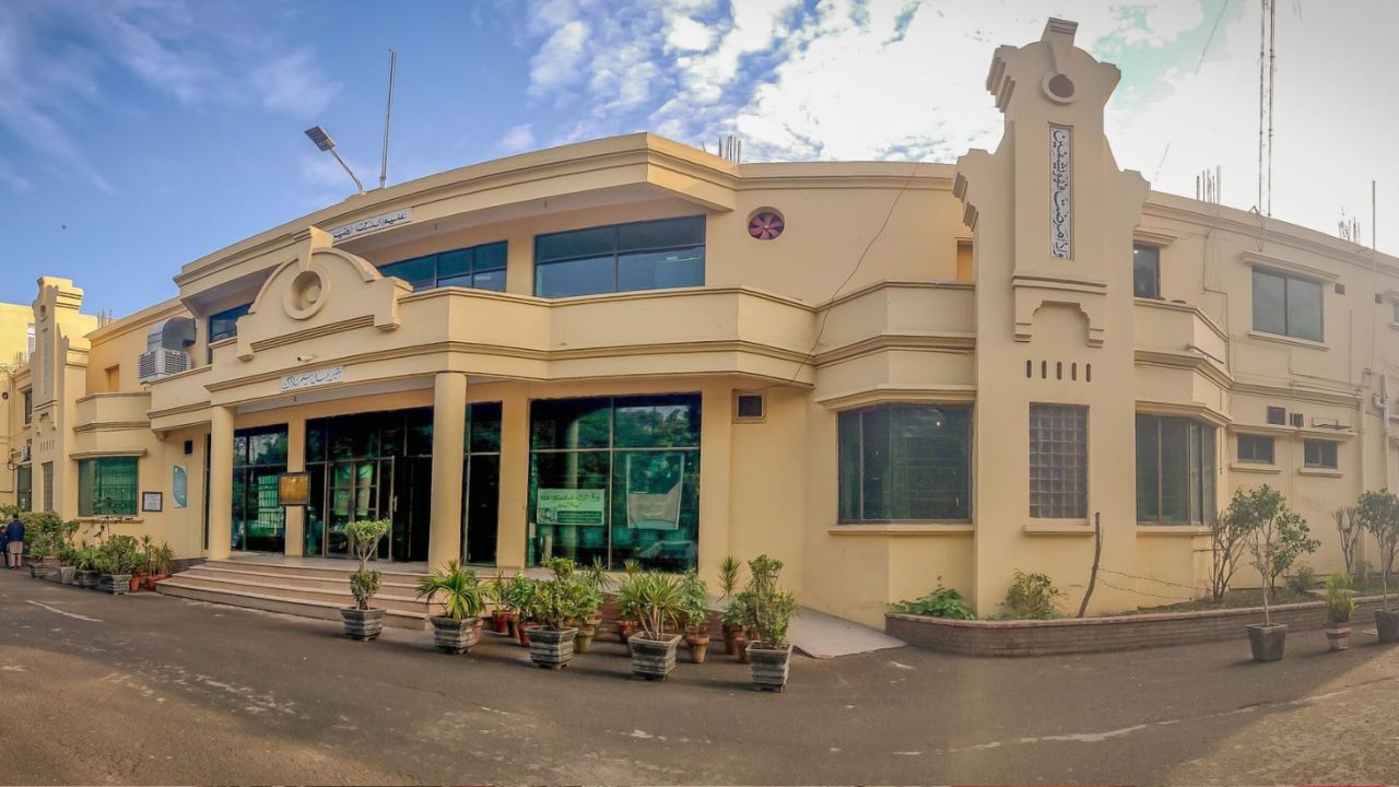 Teenaged girl raped in Lahore hospital