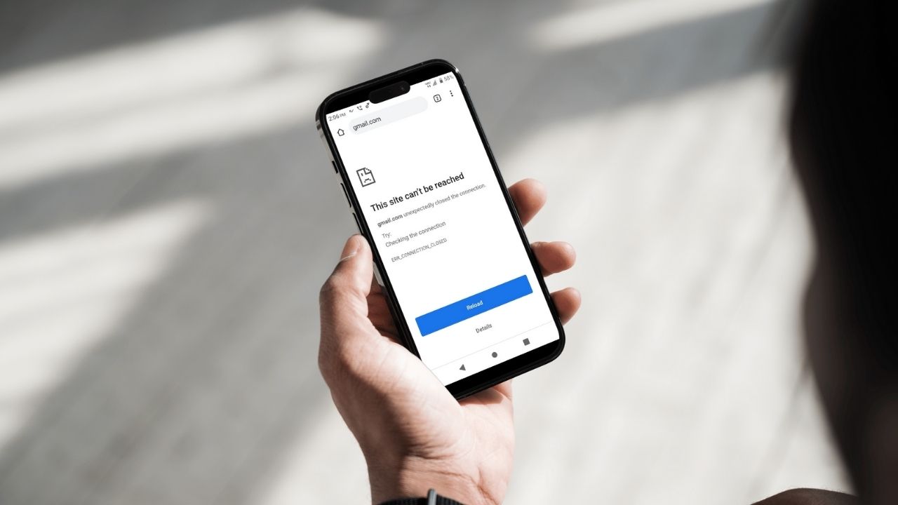 When will Pakistanis have full access to internet?