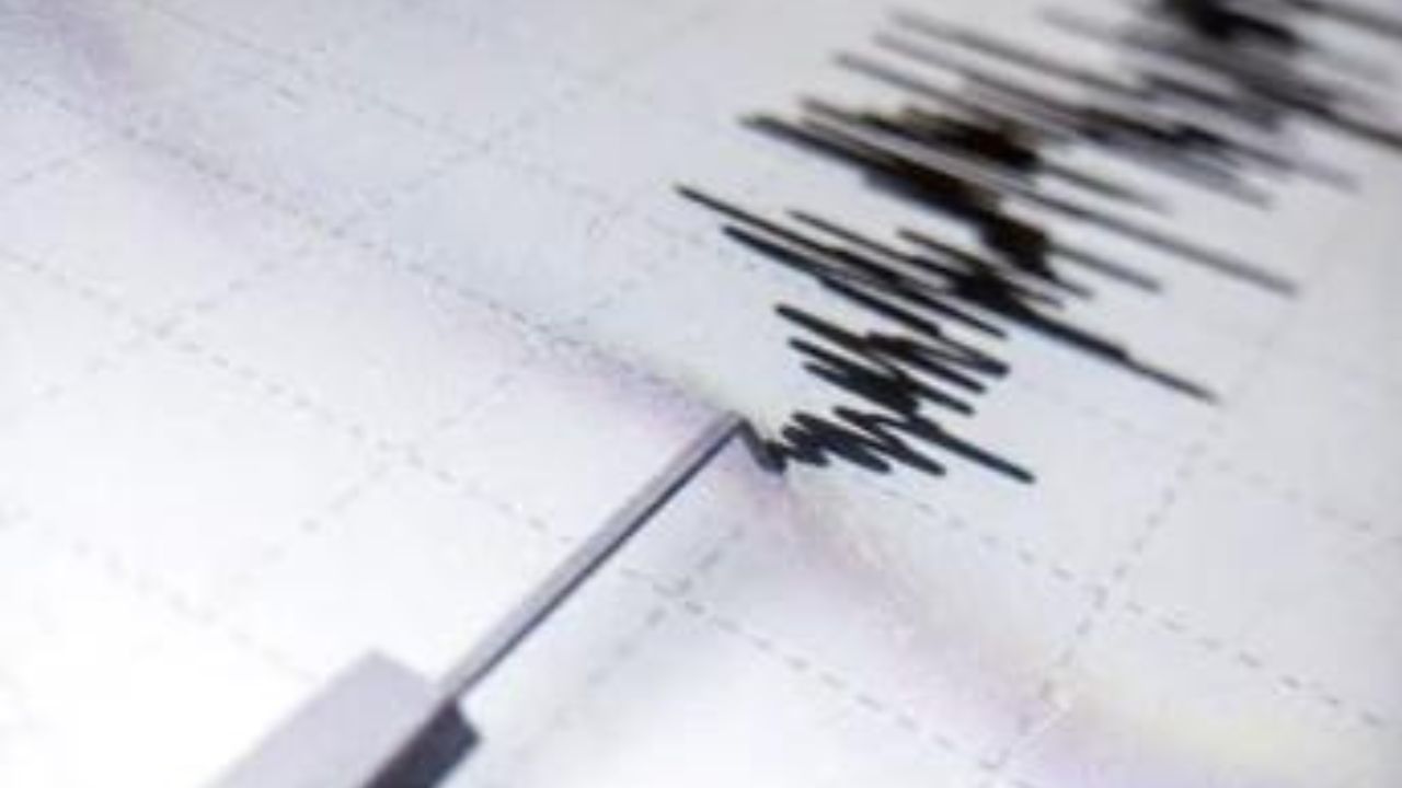 Earthquake hits in different cities across Pakistan