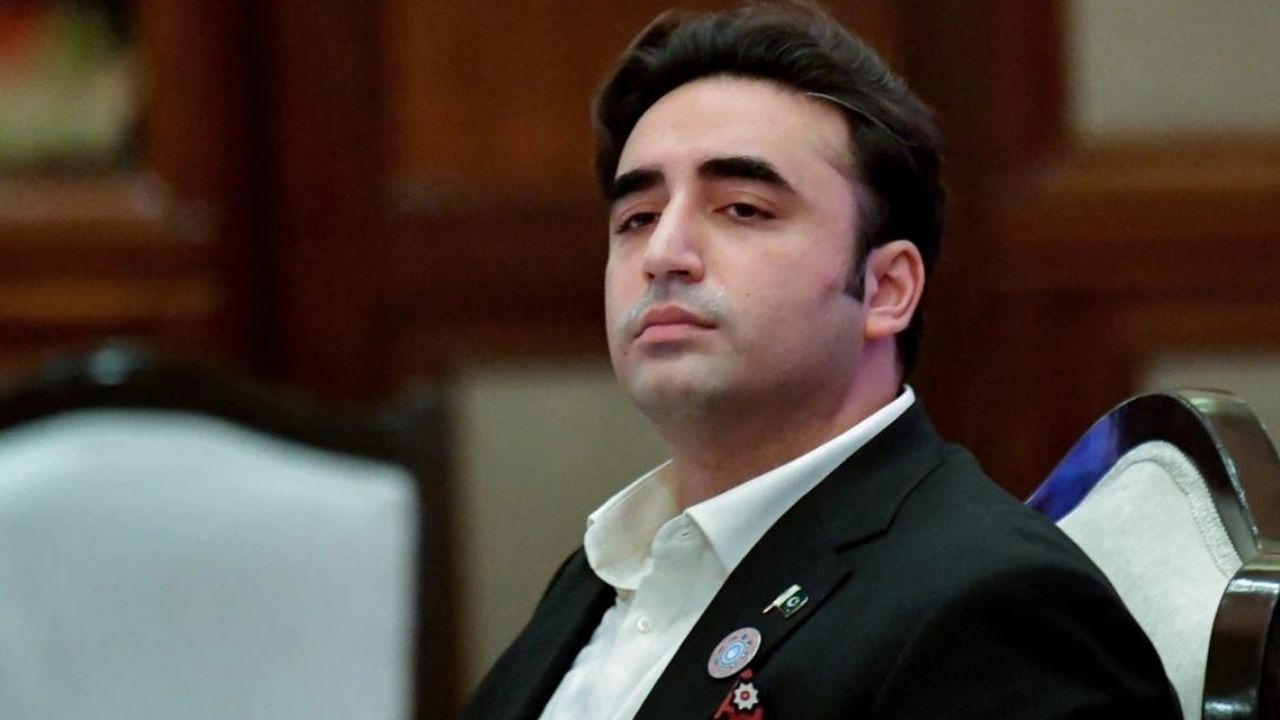 Bilawal warns of ‘face-off’ in country if amendments not passed before Oct 25