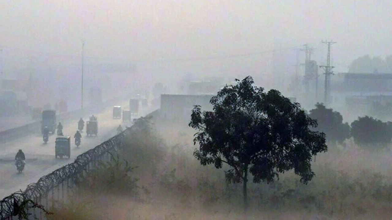 Punjab govt announces green lockdown in Lahore to tackle smog