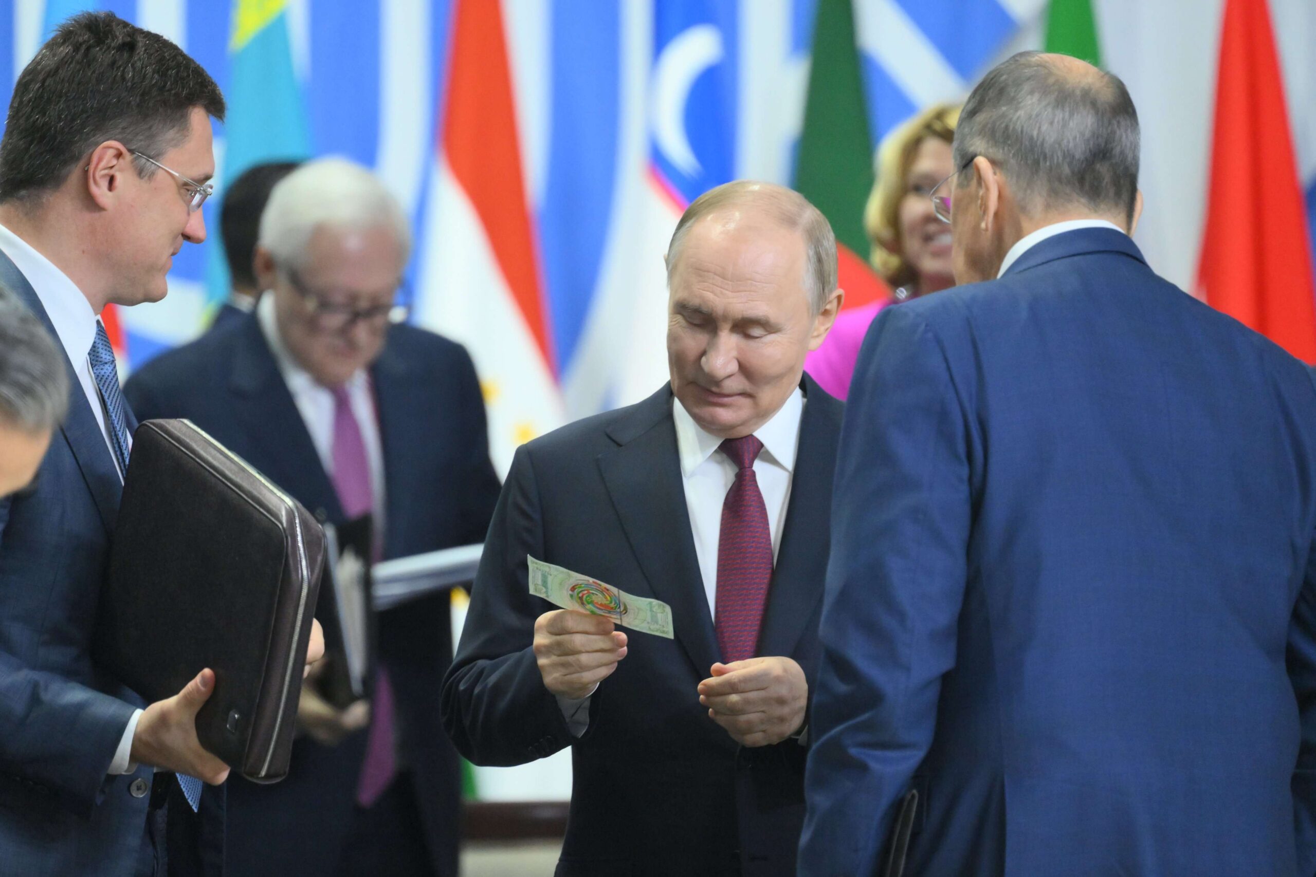 Russia’s BRICS Currency Summit 2024: Big Replacing the US Dollar?